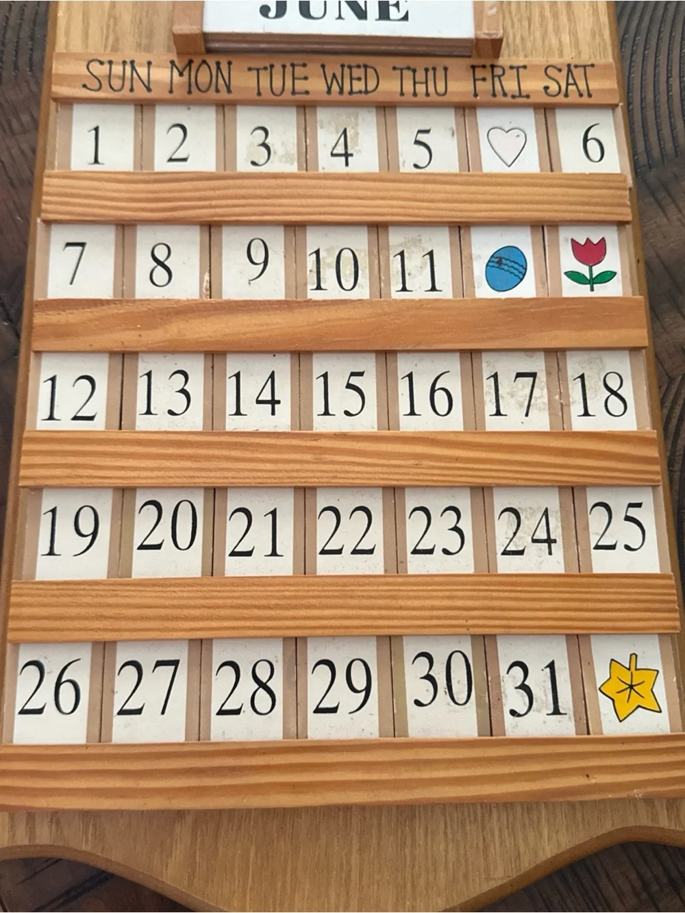 Vtg Wooden Perpetual Country Kitchen Calendar W/ Wood Tiles & Season Plates Comp